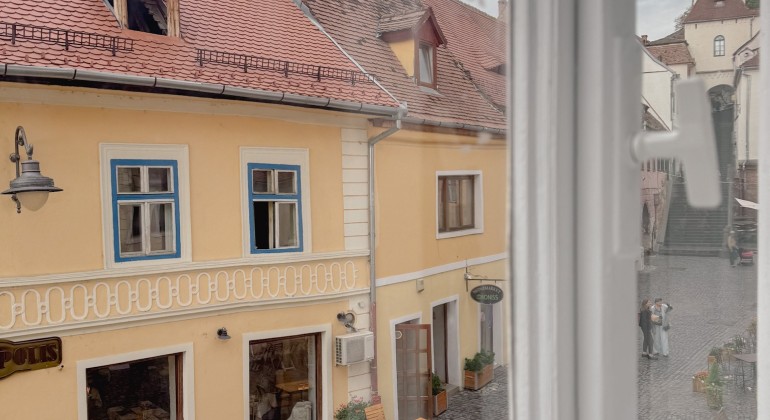 Regim Hotelier City Stairs Apartment 1 Sibiu
