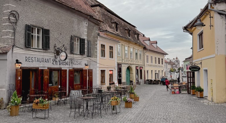 Regim Hotelier City Stairs Apartment 1 Sibiu